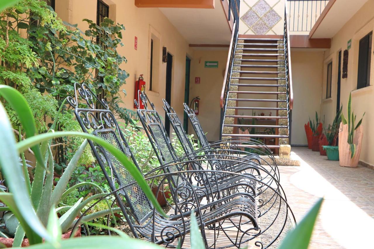 Hotel Casa Pellegrin Merida Exterior photo